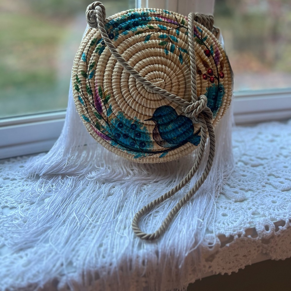 Handwoven Toquilla Straw Round Bag by Yurelly Mero - Blue Bird Design - Picture 4 of 12